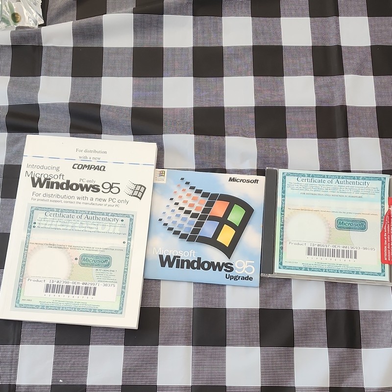 Microsoft Windows 95 Upgrade & Money 97 Home Banking Edition OEM CD