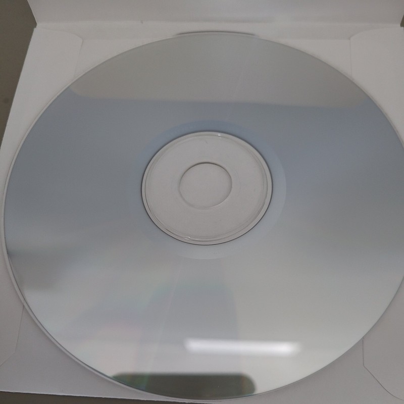 Lot of 2003 Dell Reinstallation Discs for PC and Windows XP Home Edition SP 1a gallery