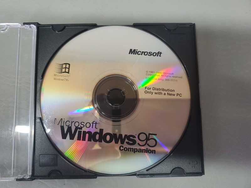 VINTAGE MICROSOFT WINDOWS 95 COMPANION CD ONLY IN ORIGINAL CASE NO KEY gallery