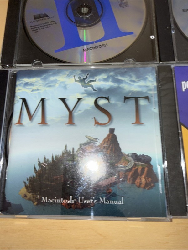 Lot of (9) Vintage Various Apple Macintosh CD-ROMs | Games | Utilities gallery