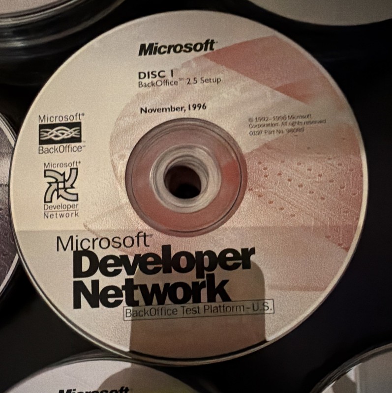 MICROSOFT MSDN SOFTWARE DISCS LOT- 192 CDs Discs 1996-1999 Dev. Network CD-ROM gallery