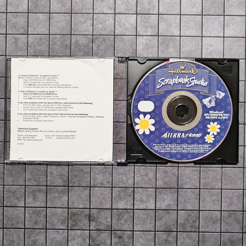 Hallmark Scrapbook Studio (PC, CD-ROM, 2001) – Sierra Home – Windows – DISC ONLY