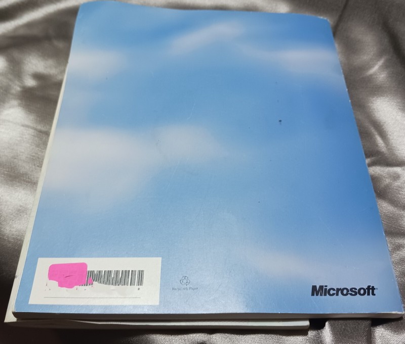 Microsoft-Windows 98 Getting Started 2nd Edition Two Booklets/CD Rom/Product Key gallery