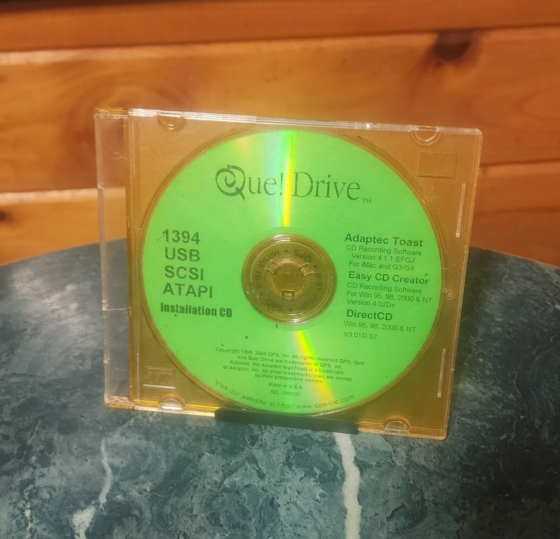 Que! Drive Software & Driver CD c. 2000 • 1394 USB SCSI ATAPI w/Burning Software