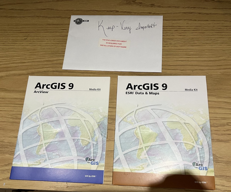 ArcGIS 9 Complete Set ArcView 9.2 Data & Maps Media Kit & Software GIS by ESRI gallery