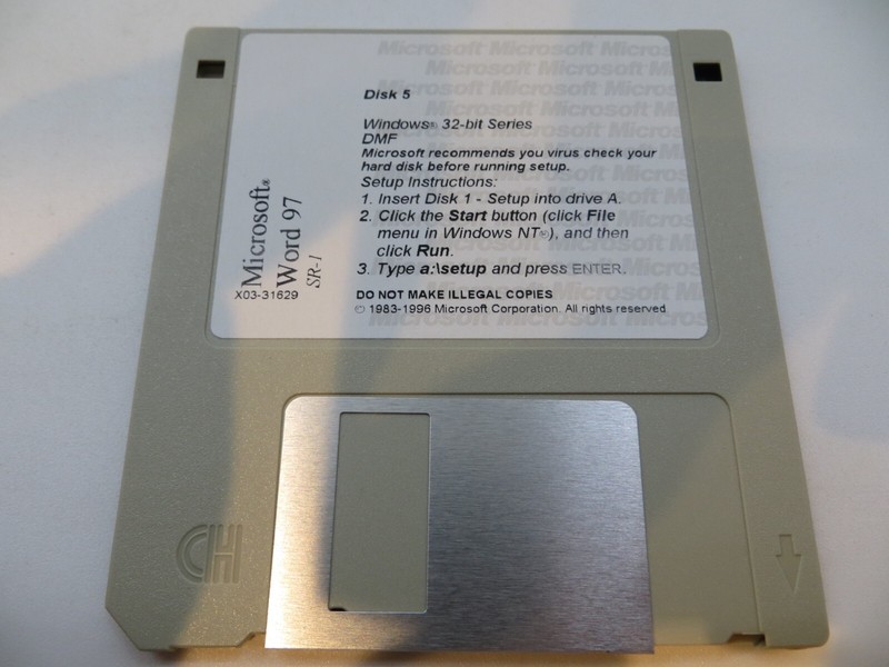 3.5" Floppy Disks MICROSOFT WORD 97 - SR-1 1996 18 Discs - gallery