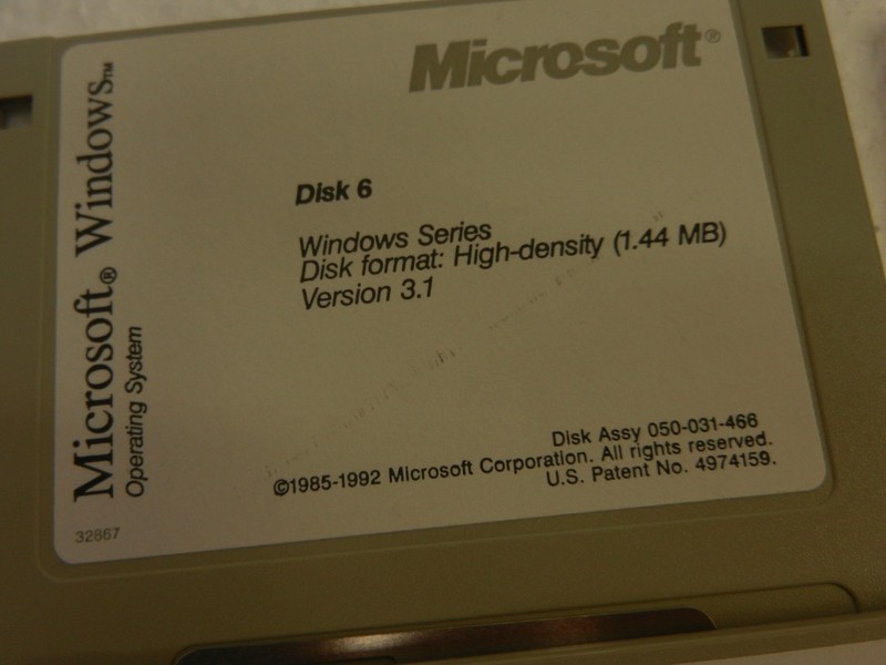 Microsoft Windows 3.1 Operating System 3.5" Floppy Disks 6 Floppies gallery