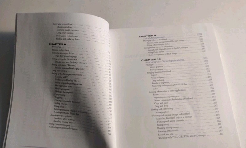 Using FreeHand Macromedia Freehand 9 Softcover Manual Book with CD. Paperback gallery