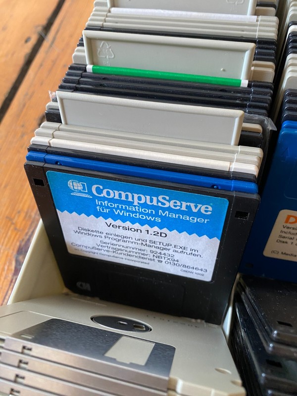 Floppy Disks 3.5 Inch Windows Box Key 88x Drivers 1995 gallery
