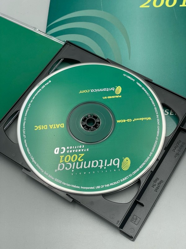 2001 Encyclopedia Britannica - Standard Edition - 2 CDs with Manual gallery