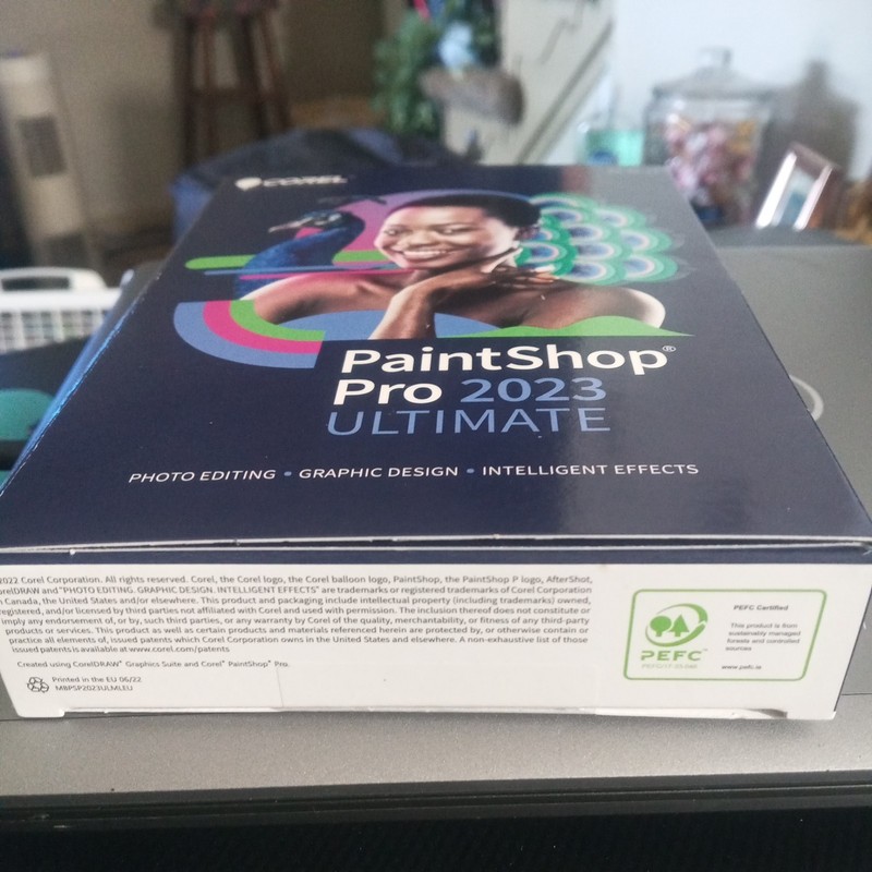 Corel PaintShop Pro 2023 Ultimate – Perpetual License, New Retail Box