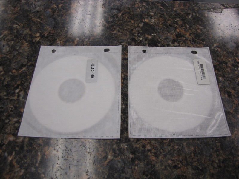 Lot of (2) Vintage Microsoft 2003/2004 Licensing CD-ROMs - MG2 gallery