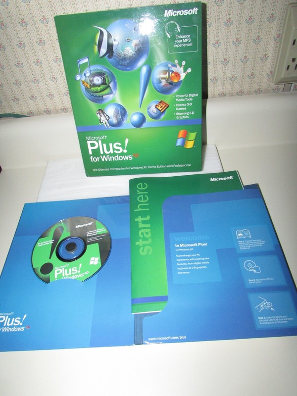Microsoft Plus! for Windows XP Box Set w/ CD & Manual