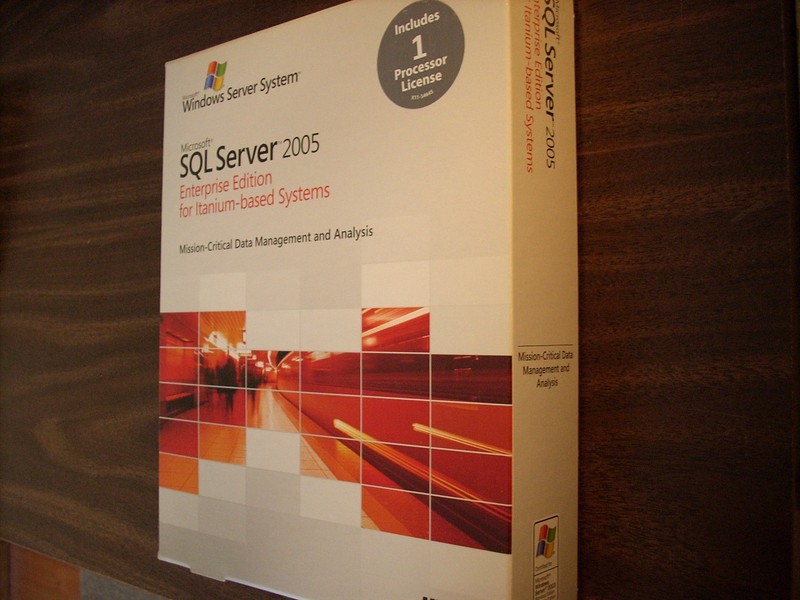 Microsoft SQL Server 2005 Enterprise 32 Bit (1 Processor License)(Windows)