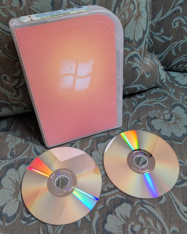 Windows 7 Home Premium (Upgrade from previous version), GFC-00020, 32 and 64 bit