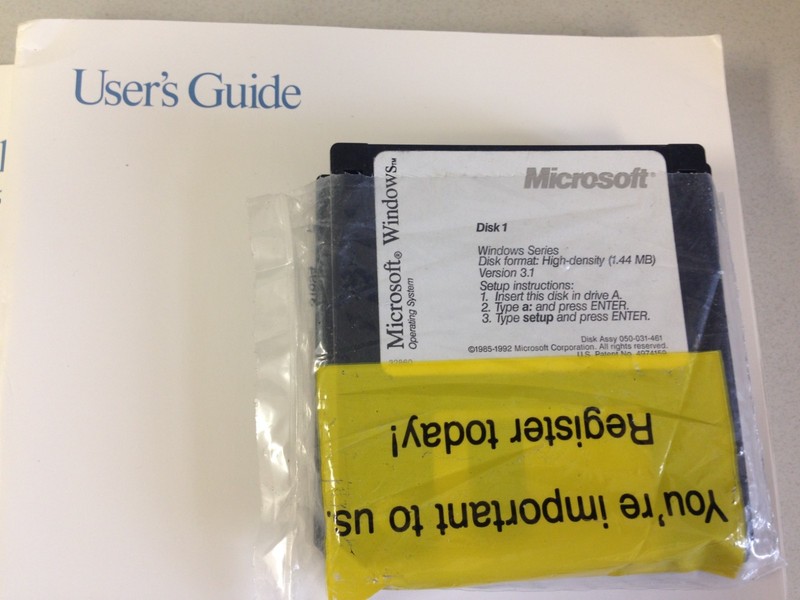 Genuine Microsoft Windows 3,1 Users Guide 6 Diskette 3 1/2" Media Ver. gallery