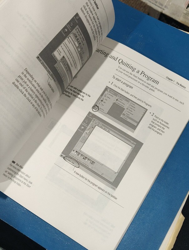 Windows 95 Certificate of Authenticity, Manual & COA, NO CD ROM gallery