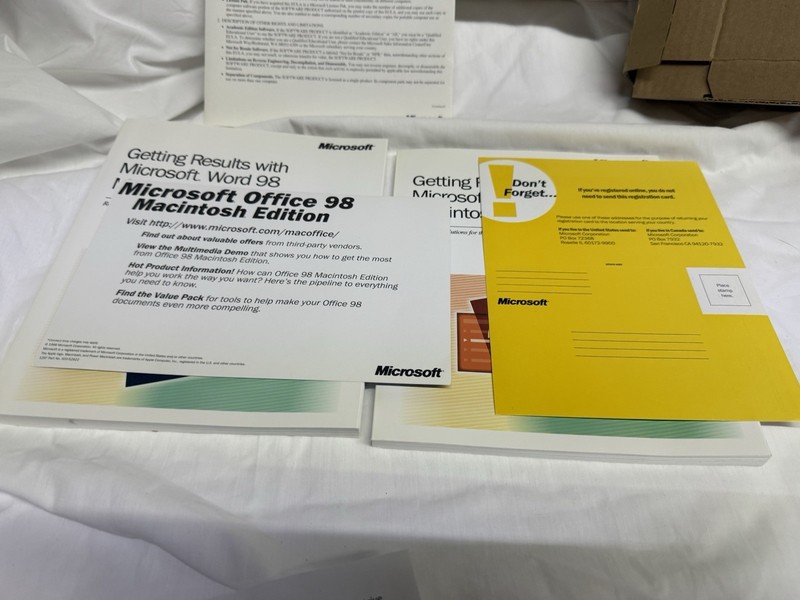 Microsoft Office 98 Macintosh Edition Complete W/Booklets - Untested - Big Box gallery