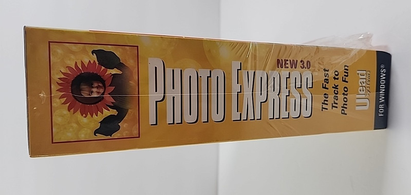 Ulead Systems Photo Express 3.0 Windows 98 CD Rom *torn plastic cardboard READ! gallery