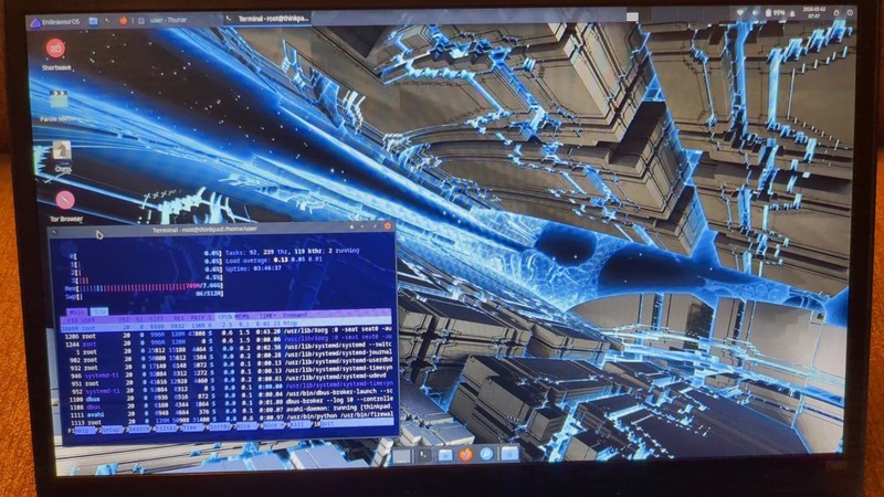 🐧EndeavourOS Arch Linux 64GB Thumbdrive 🔐 Encrypted Persistence [Installed] gallery