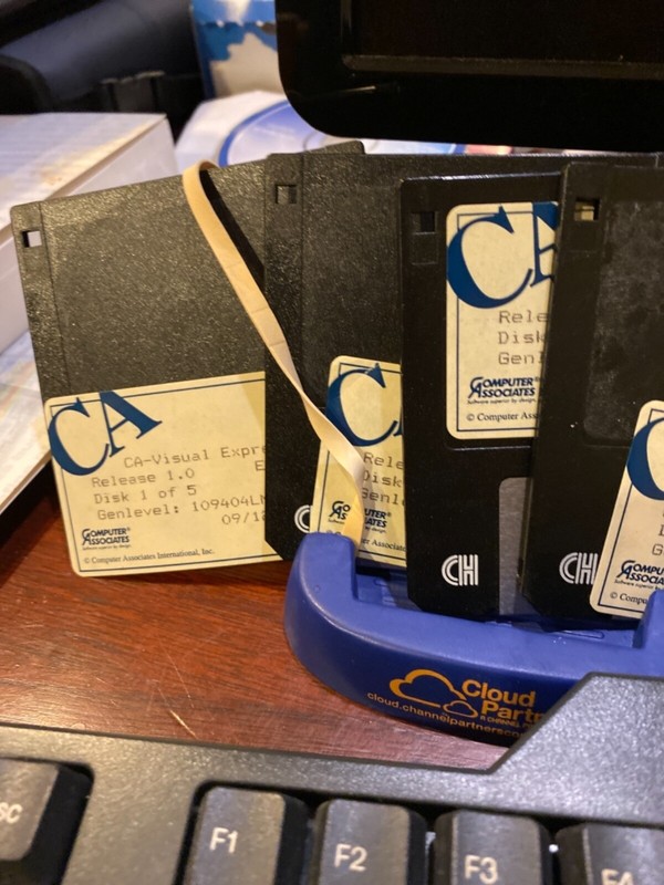 Opened CA-Visual Express 1.0 Software. 5 Disks. Never used to create anything. gallery