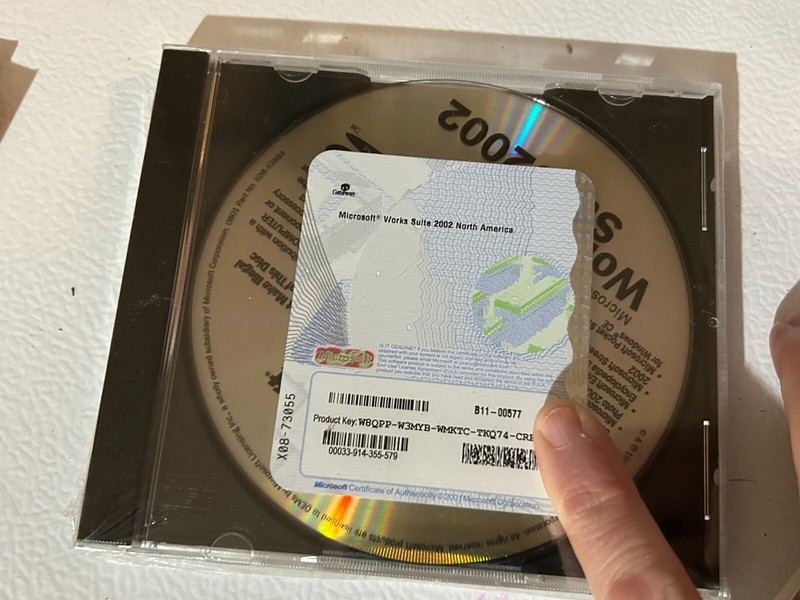 NEW – Microsoft Works Suite 2002 SEALED DVD Product Key INCLUDED – FREE SHIPPING