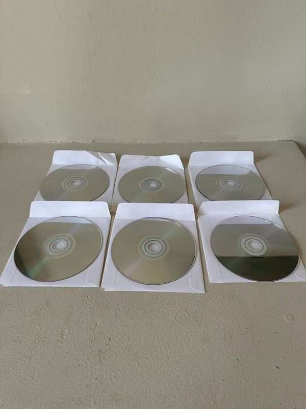 iMac Software Restore CD Disc Version 10.1.2 9.2.2 (6 Discs) gallery