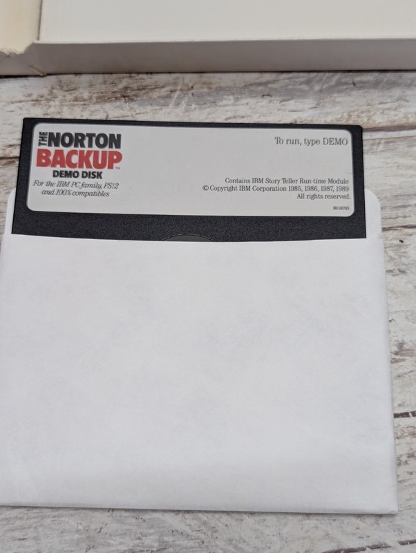 The Norton Backup 5.25" Floppy Discs IBM 1989 PC Computer Program Software gallery