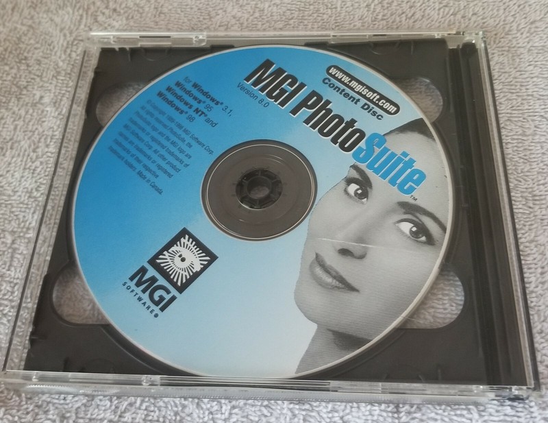 Vintage MGI PhotoSuite Software Version 8.0 for Windows 3.1 3.11 95 NT-3.51/4.0 gallery