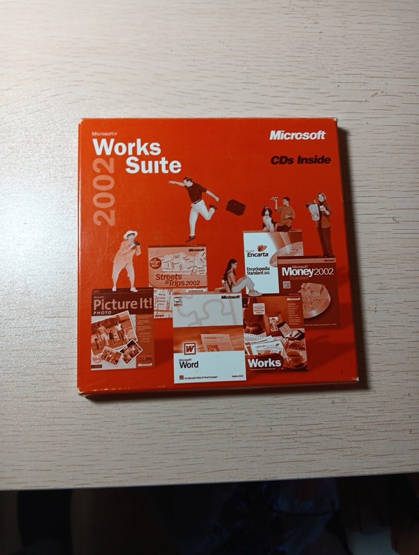 Microsoft WORKS SUITE 2002 5 CD Set With Product Key