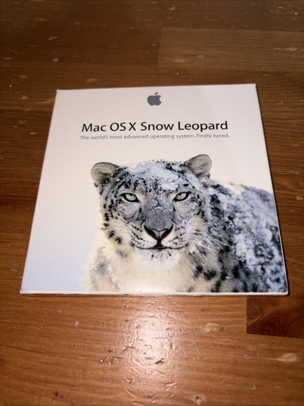 Apple Mac OS X Leopard Version 10.5.2 & Snow Leopard 10.6 Install DVDs Retail gallery
