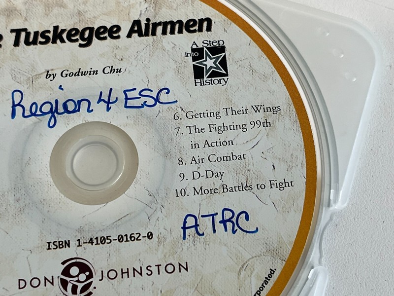 PP33: 2 Disks " The Tuskegee Airmen" Don Johnston Computer / Audio Book gallery