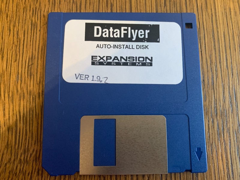DATA FLYER 1.9.2 PROGRAM AMIGA COMPUTER 3.5″ INCH FLOPPY(S) TESTED NEAR MINT