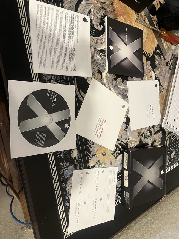 Apple OS X Tiger 10.4.6 DVD Xcode 2 Retail Box w/ Manuals 2006 MA453Z/A PowerPC gallery