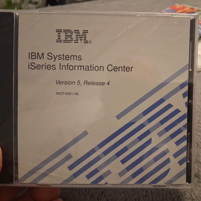 IBM Systems iSeries Information Center – Versione 5 Release 4 SK2T8428-06 Nuovo