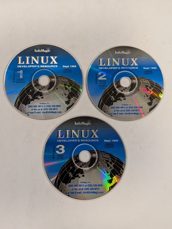 InfoMagic Linux Developer’s Resource Software 3 CD 1996 – Discs Only