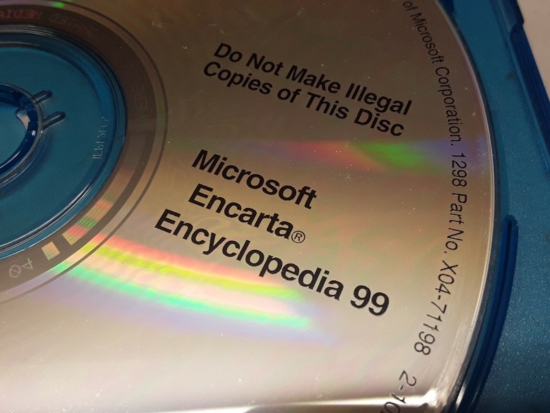 1998 Microsoft WorksSuite 99 "Encarta Encyclopedia 99" Software gallery