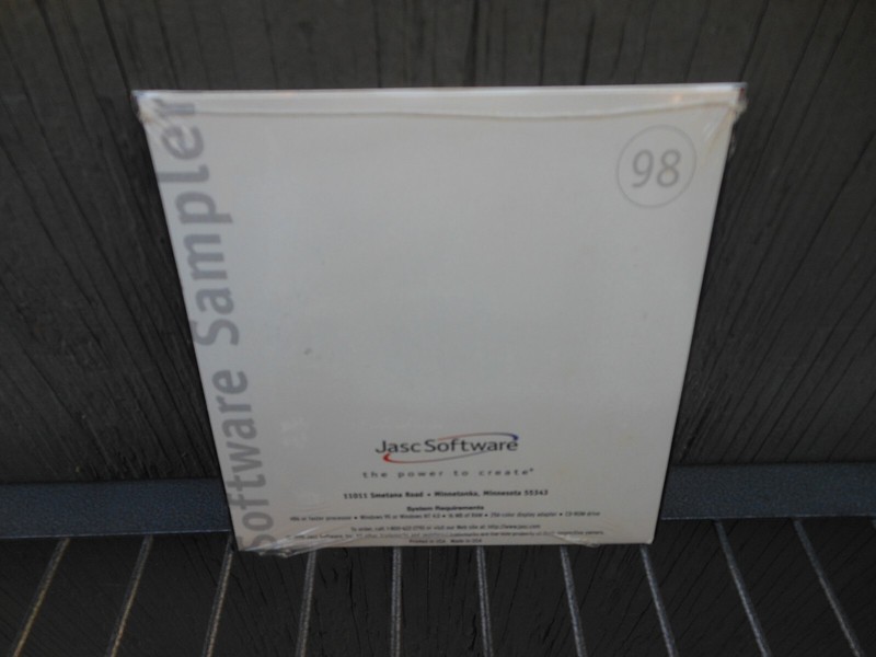 JASC Software Sampler PC CD-ROM for Windows 1998 Sealed NEW Vintage 12D gallery
