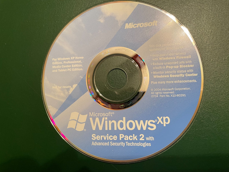 Windows XP Service Pack 2 CD Disk w/Advanced Security Technologies
