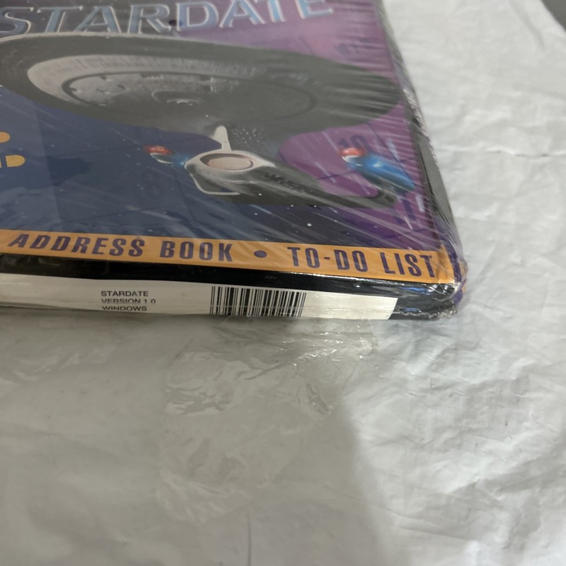 Stardate - Star Trek: The Next Generation Planner - Vintage Software box damage gallery