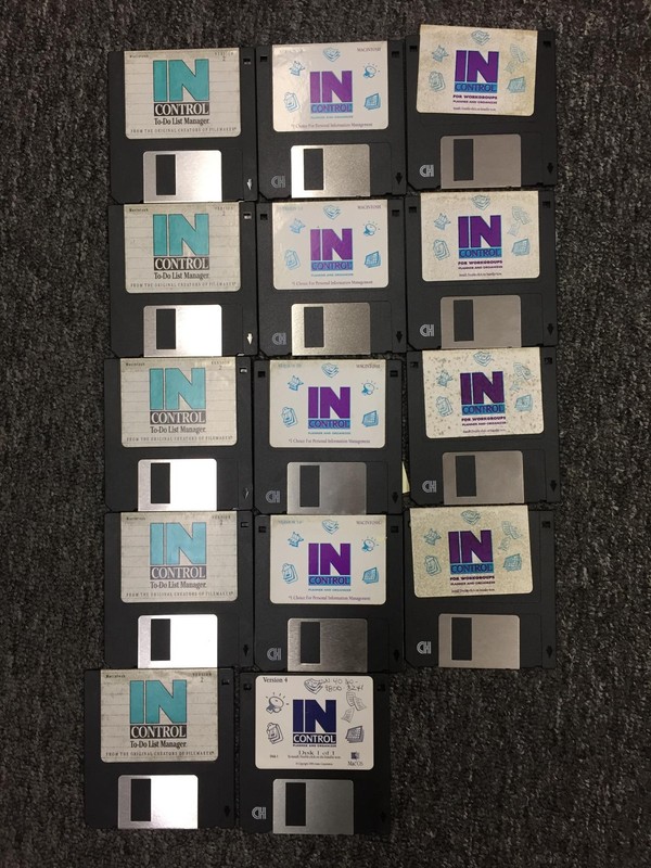 In Control Macintosh Version 1.0 2.0 14 3.5 inch 3 1/2″ Floppy Disk File Set