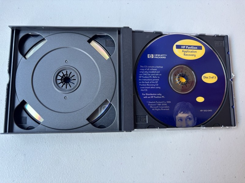 HP Pavilion Recovery 3 Disc CD Set System & Application Recovery 2000 Nice Discs gallery