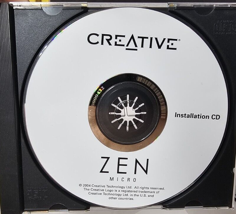 Creative Zen Micro installation CD ROM 2004 CREATIVE technology LTD