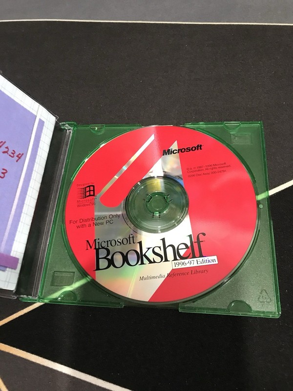 Windows95 Lot5 CD-ROM MicrosoftWord97 Bookshelf CreativeWrite2 3dFont TypingTeac gallery