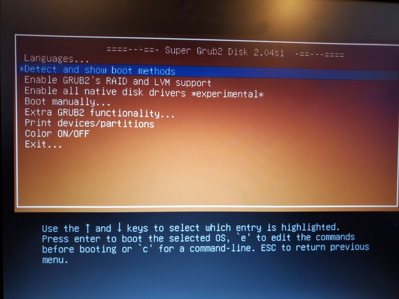 Super Grub 2.04s1 Bootable – May Boot Broken Windows/Linux OS – 16G USB Stick
