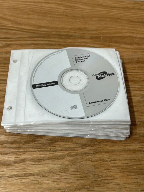 Microsoft TechNet Bundle 1999 2000 Utilities Extras Monthly Issues Service Packs gallery