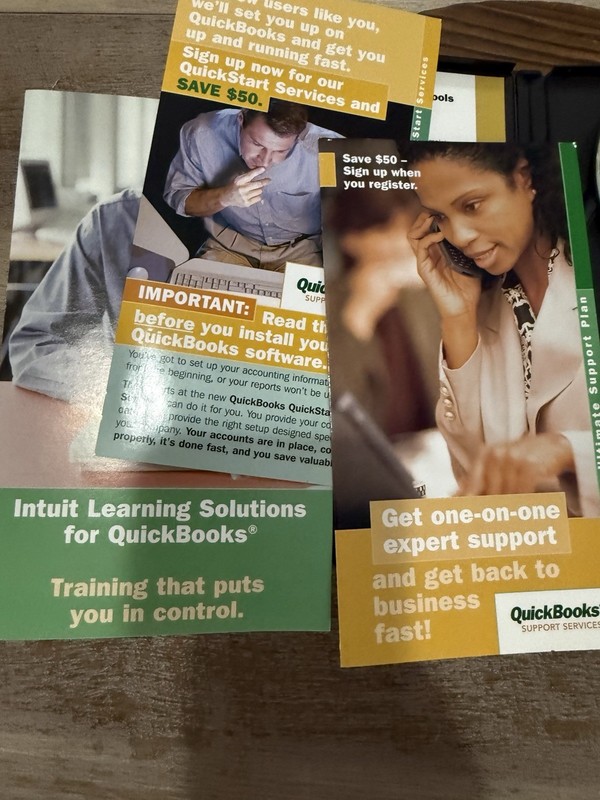 Intuit QuickBooks Pro 2004 with License for Windows 98/ME/2000/XP Used gallery