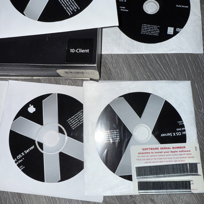 Apple Mac OS X Server 10.4 Tiger 10-Client w/2 LICENSES (M9769Z/A) gallery