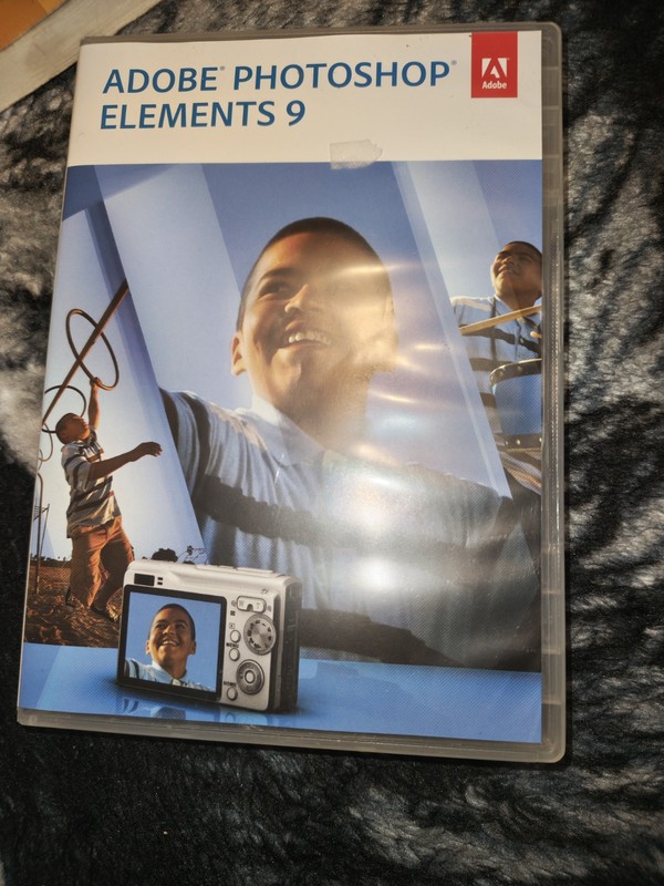 Adobe Photoshop Elements 9 (Mac & PC) Two-Disc Set