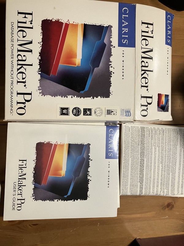 Vintage 1992 FileMaker Pro 2.0 for Windows on 3.5″ Floppy Disks + Relay/PC Gold.
